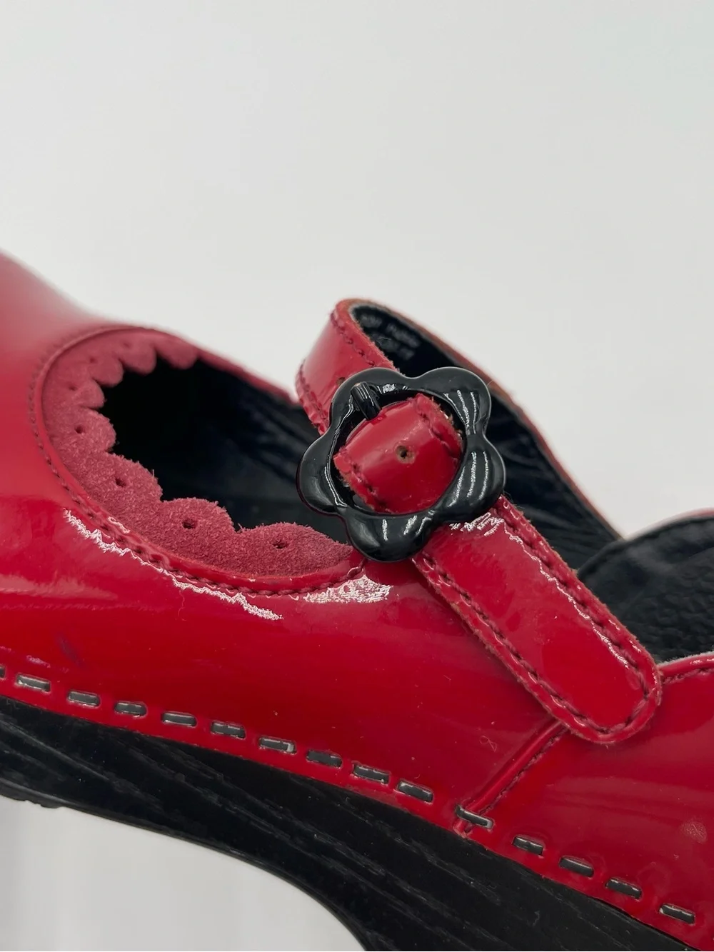 Dansko Girls Red Patent Leather Mary Janes Clogs Shoes Buckle Kids 31 US 12.5-13